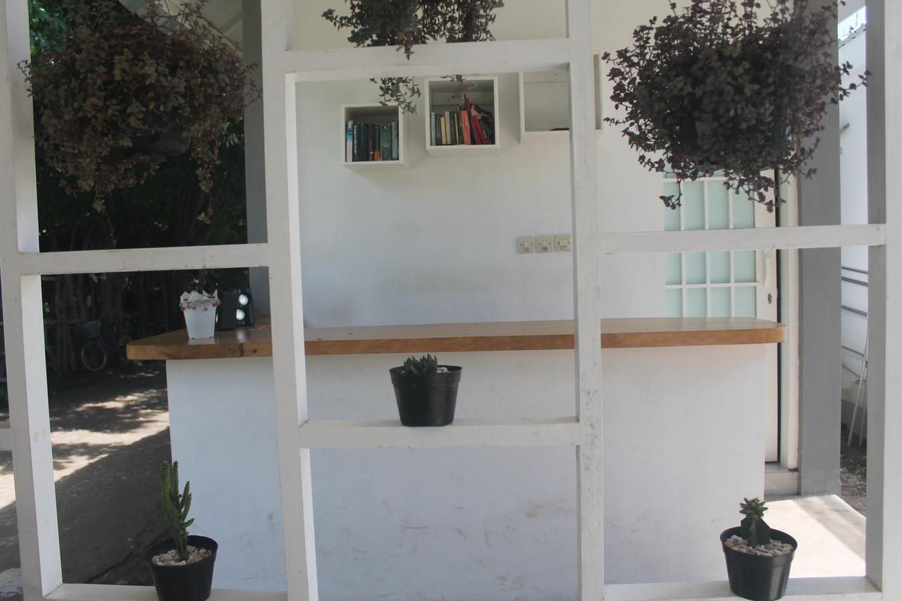 Hotel Casa Blanca Gili Air Exterior foto